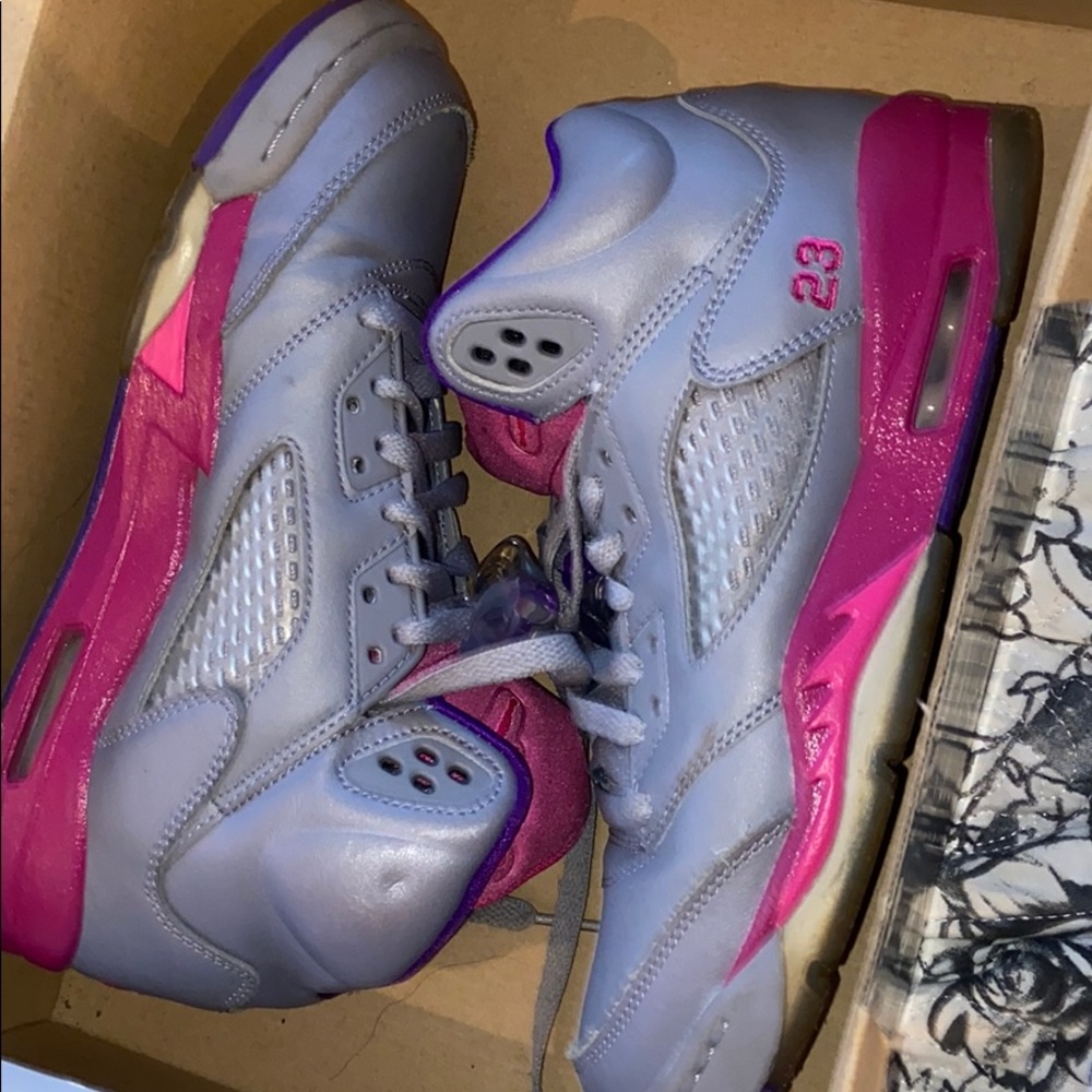 Girls air Jordan retro 5s size 6